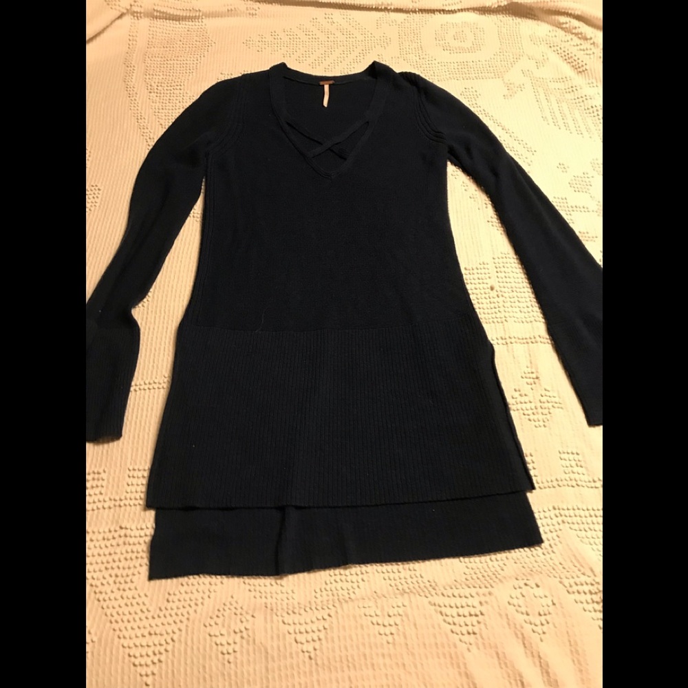Free People tunic sweater split side